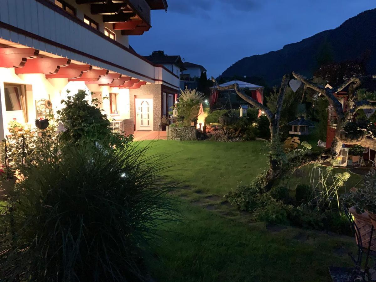 Appartement Holiday Maishofen Esterno foto